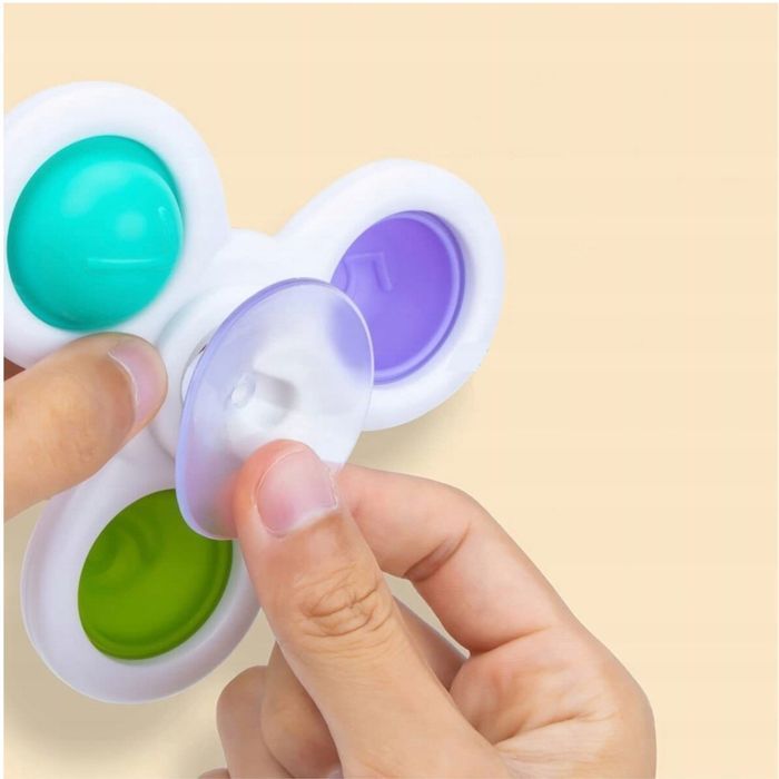 3 przyssawki sensoryczne grzechotka spinner me-042