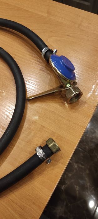 Газовий шланг 2м з редуктором, комплект для підключення від балону