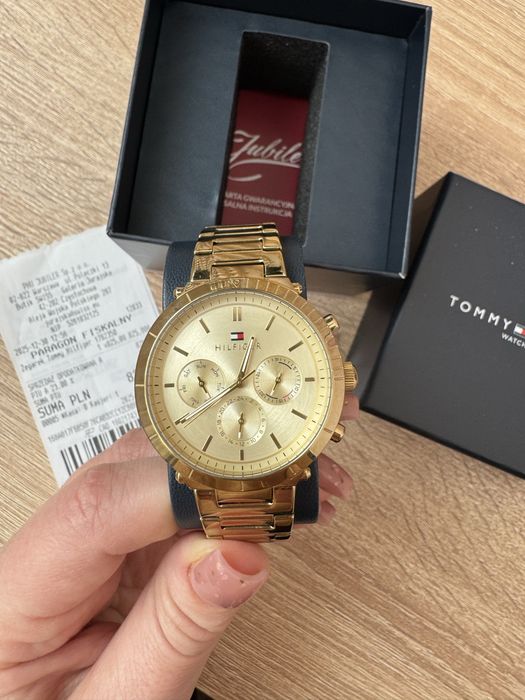 Tommy Hilfiger годинник