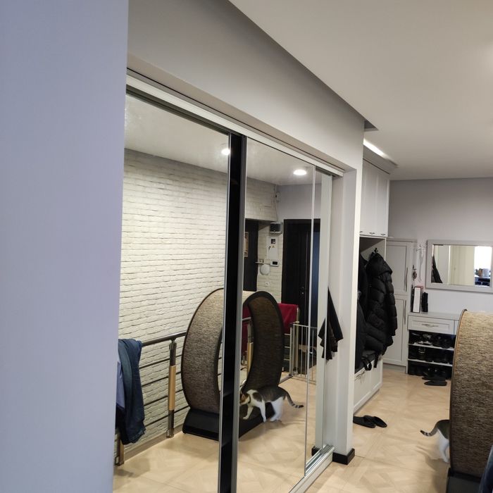 Продаж 4кн,квартири в будинку,р-н Кобилянської.