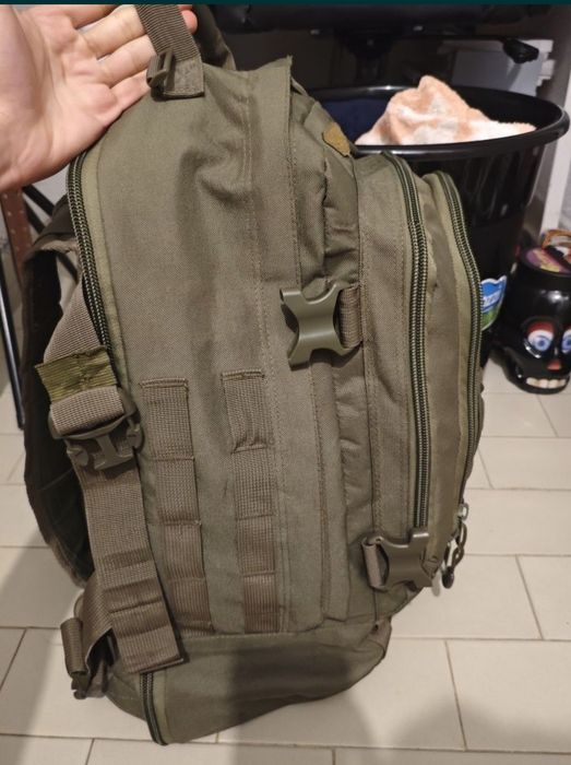 MOCHILA tática/campismo 60L/40L EXPANSÍVEL - usada somente 1 vez