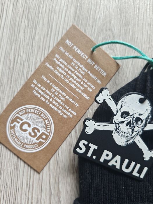 Czapka dziecięca St. Pauli. Nowa