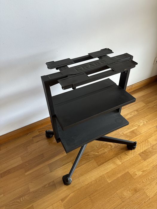 Movel Tv / HiFi ajustavel e com rodas