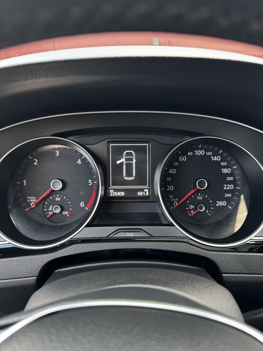 Продам Пасат B8 2015р. 2.0 TD