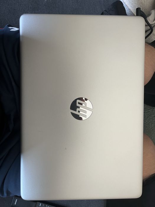 Portátil HP (15.6'' - AMD Ryzen 7 5700U - RAM: 12 GB - 512 GB SSD -