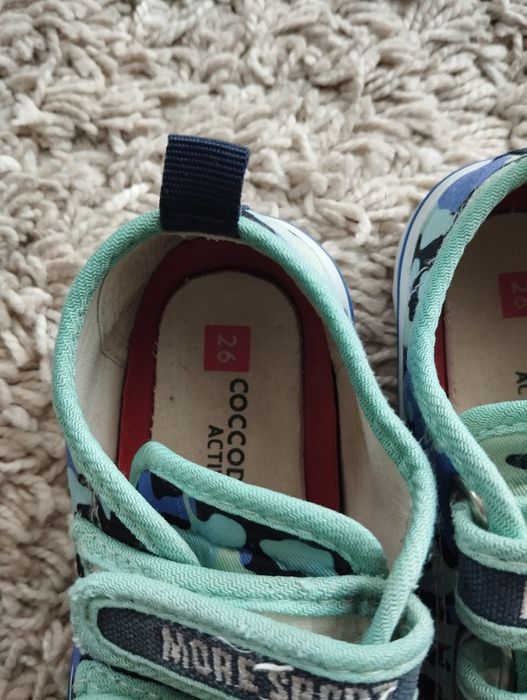 Trampki materiałowe na rzepy