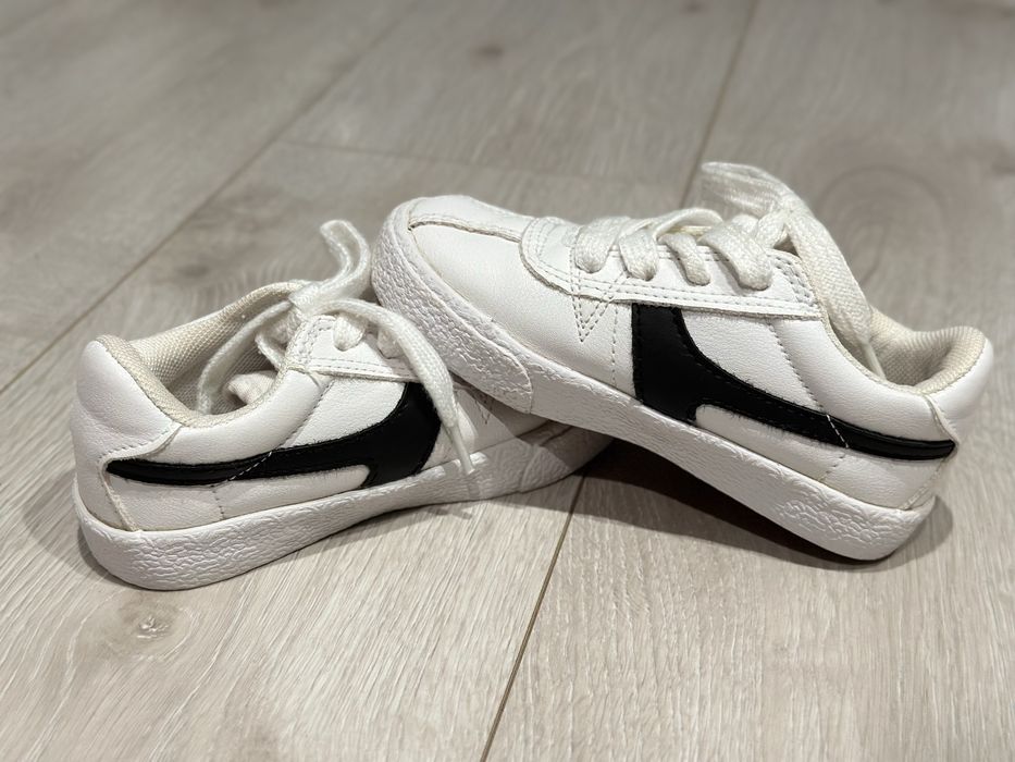 Кеди білі для хлопчика