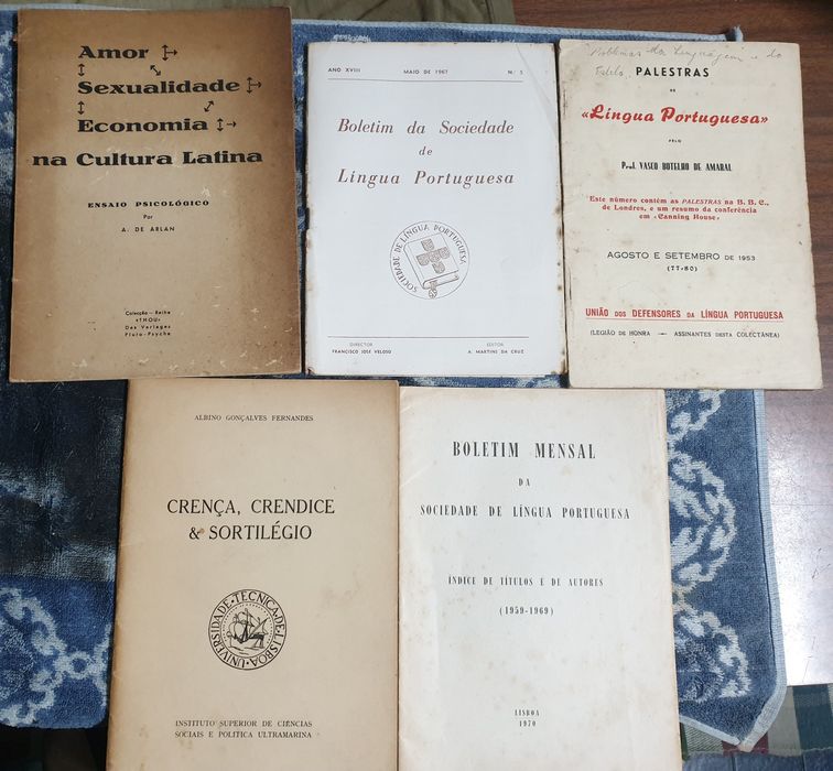 Livros antigos diversos