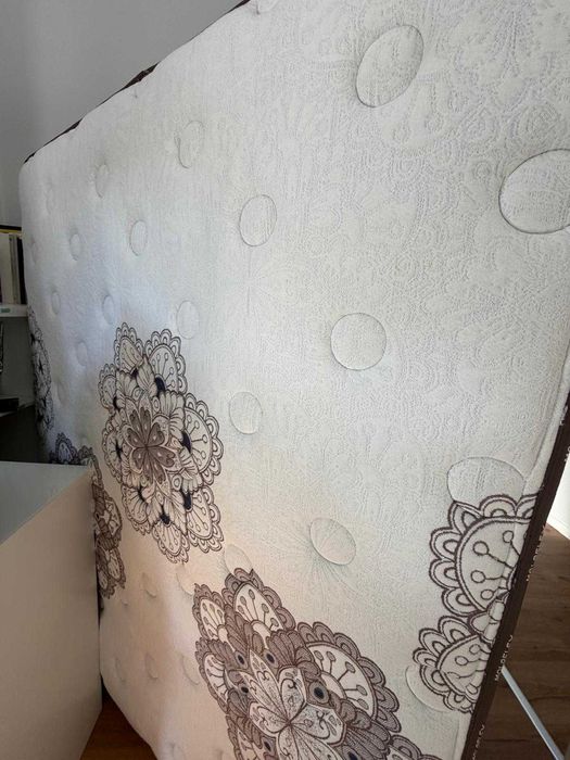 Colchão híbrido 160x200 cm – Como Novo – Ainda com Garantia