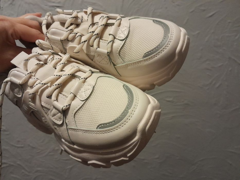 Buty sportowe Sinsay 37