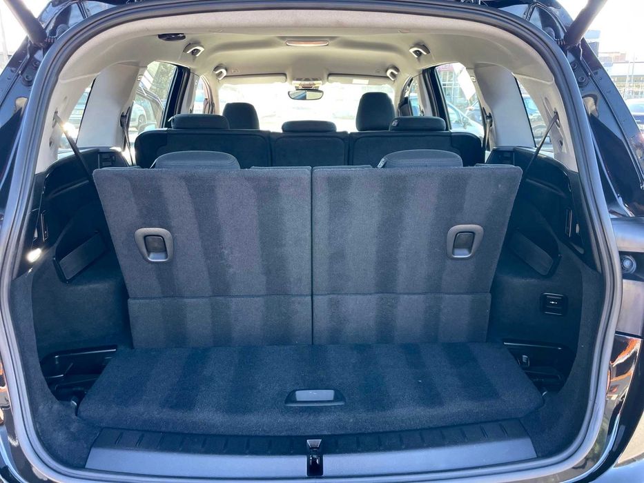 BWW 218d 2.0d 150cv Autom. 7Lug c/Garantia - desde 289€ p/mês