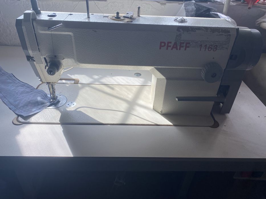 Швейная машина PFAFF 1163.Надежная, универсальная.
