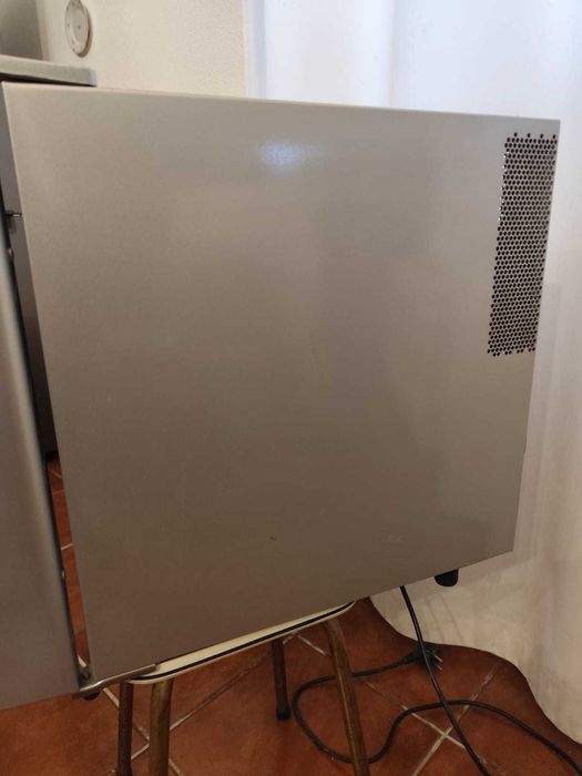 Mini frigorífico para garrafas