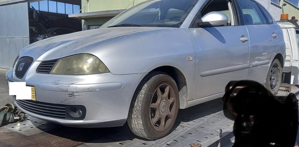 SEAT IBIZA 6L 1.2I DE 2002 DISPONÍVEL PARA PEÇAS FAROLINS DA MALA
