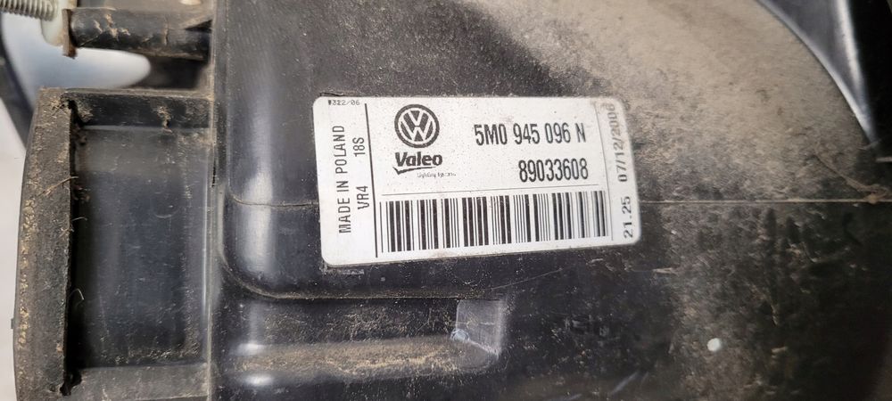 lampa prawy tył golf plus 5m0945095 europa