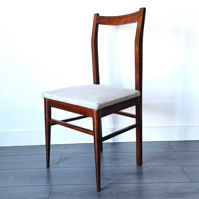 Cadeiras Vintage de madeira. Vintage chairs