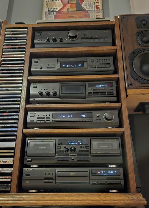 Duża wieża Technics 8 elementów pilot i wszelkie kable płyty cd winyl