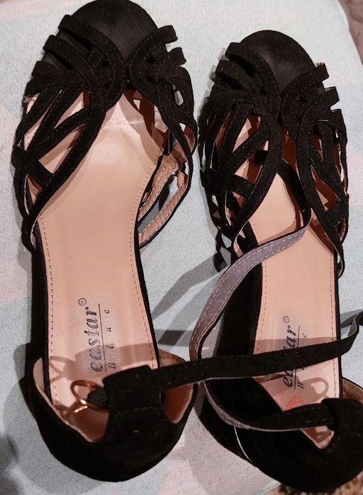 sandały czarne eleganckie zamszawe