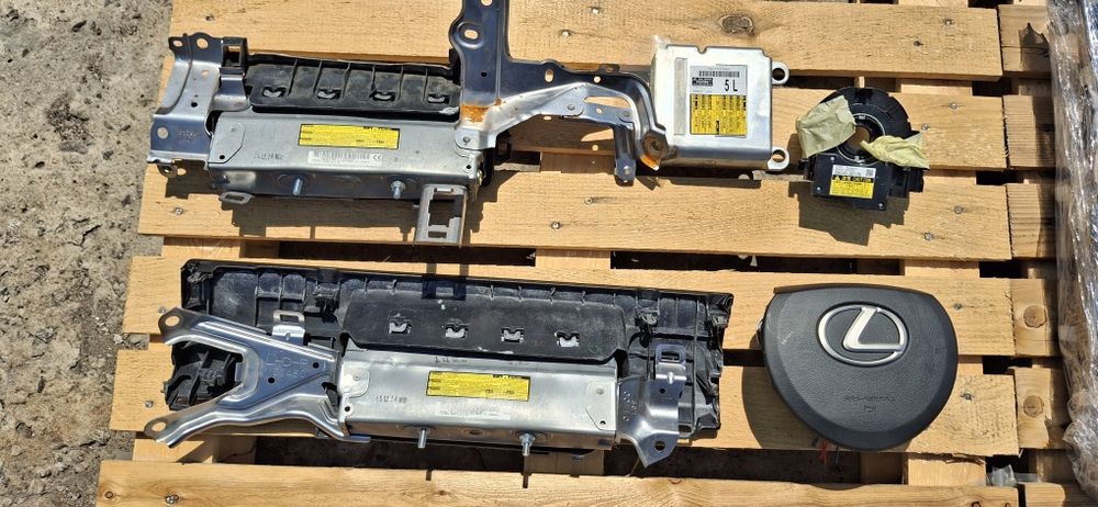 Безопасность Lexus is250