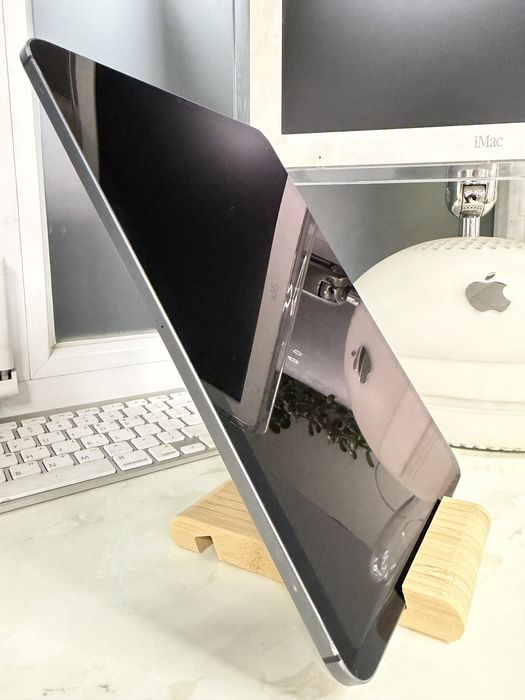 iPad Pro 11 2020 256Gb Space WiFi+LTE хороший стан, 90%+ рідний АКБ!