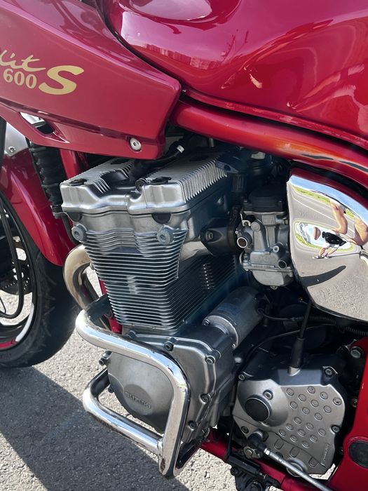 на доках! свіжопригнаний suzuki bandit 600s