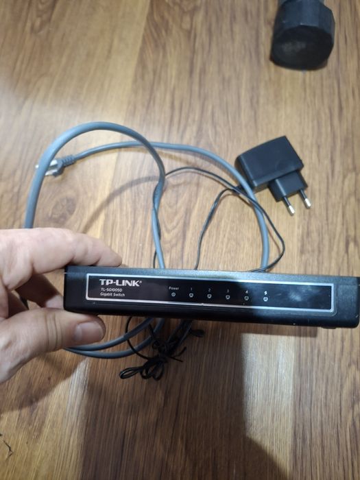 Switch Tp LINK SG1005D