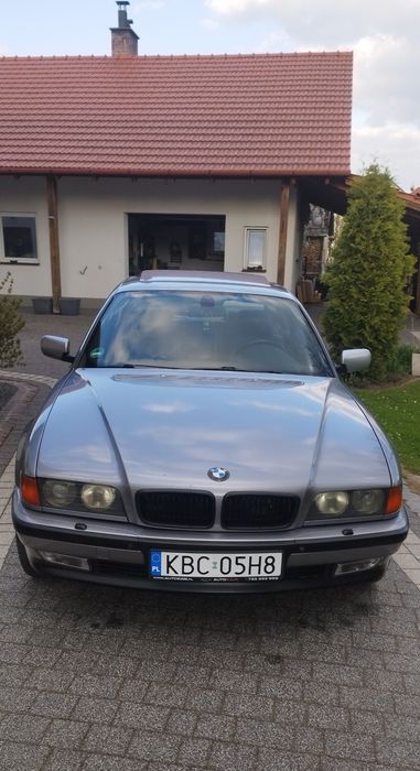 BMW seria 7 E38 2.8