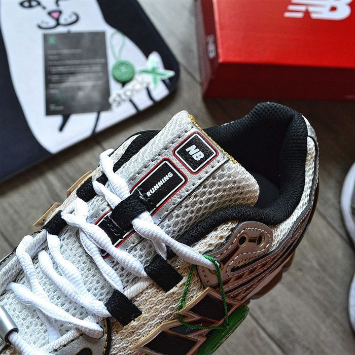 Мужские кроссовки New Balance 1906R Protection Pack "White Metallic Gold" Размеры 40-45