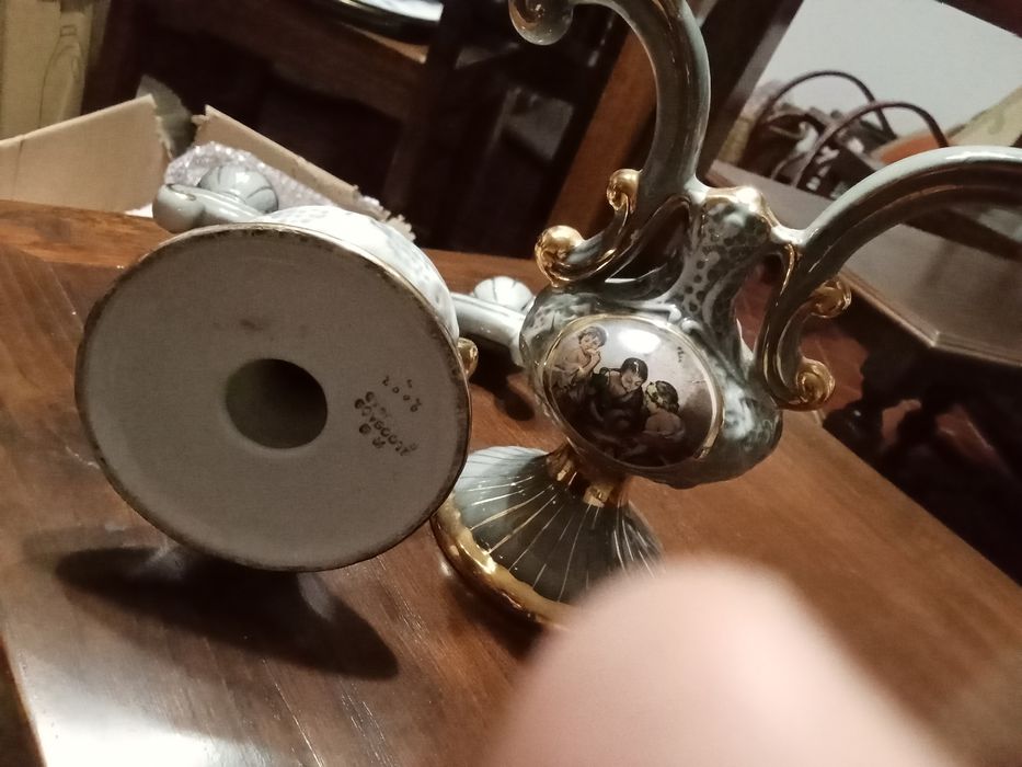 várias terrinas antigas