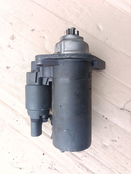 Стартер VW Caddy 3 Golf 5 Passat B6 Touran Skoda Octavia A5 1.9TDI Ори