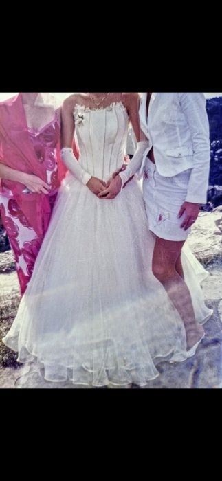 Весільна сукня в ідеальному стані