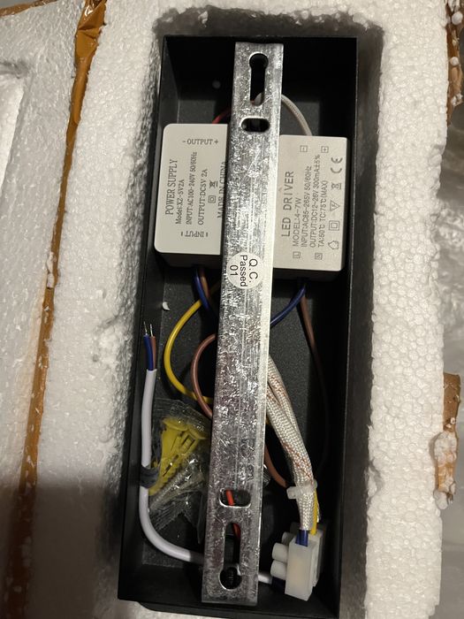 Lampka Led z USB nowa, kinkiet na ścianę