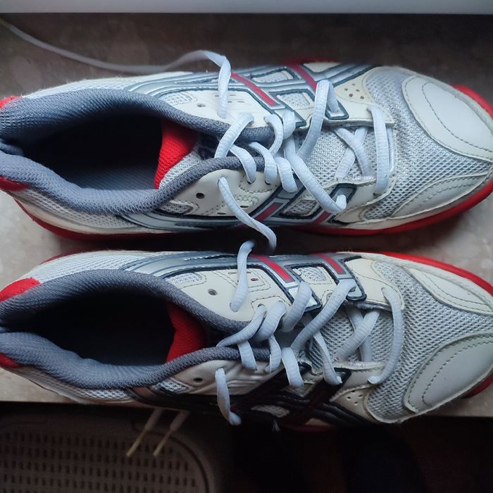 buty Asics Gel Squad E163N 0193 rozm.39