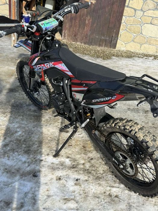 Мотоцкл спарк 250