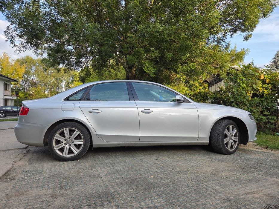 Audi a4 b8 limousine 2.0 tfsi 211km