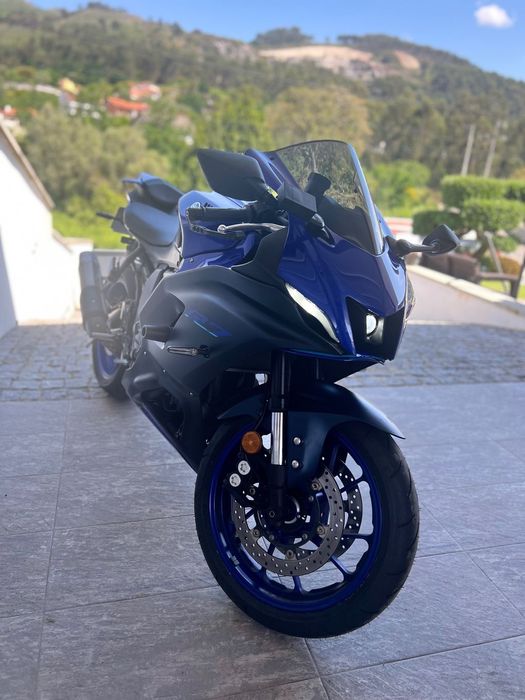 Yamaha YZF  R7