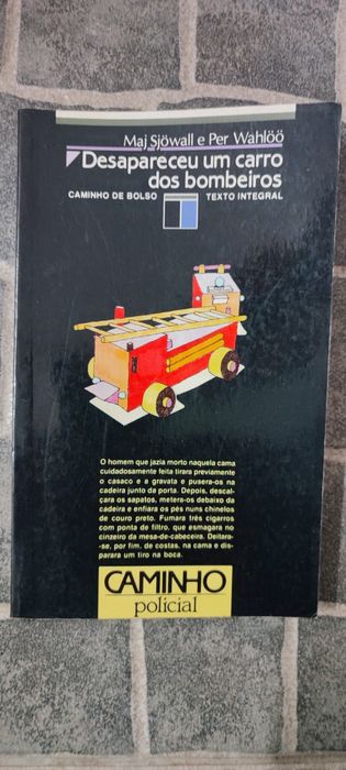 Livro Desapareceu um carro dos Bombeiros Editora Caminho
