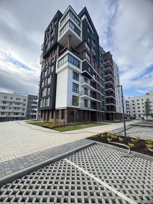 Видова квартира з відкритим балконом в районі вулиці Вовчинецька