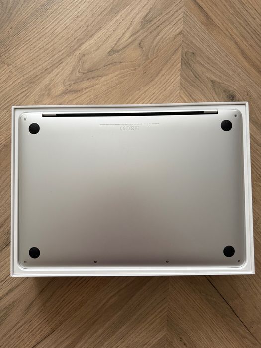 Apple MacBook Pro 13" 2017 / 8GB / 256GB • Чудовий стан