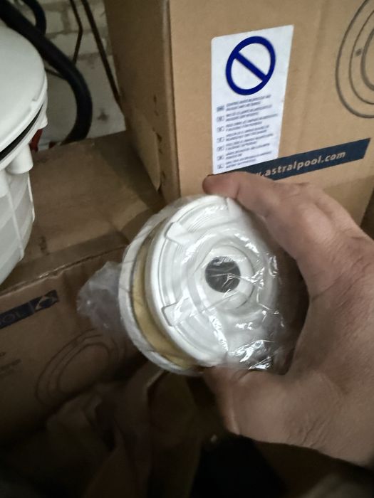 Продам фурнитуру для бассейна