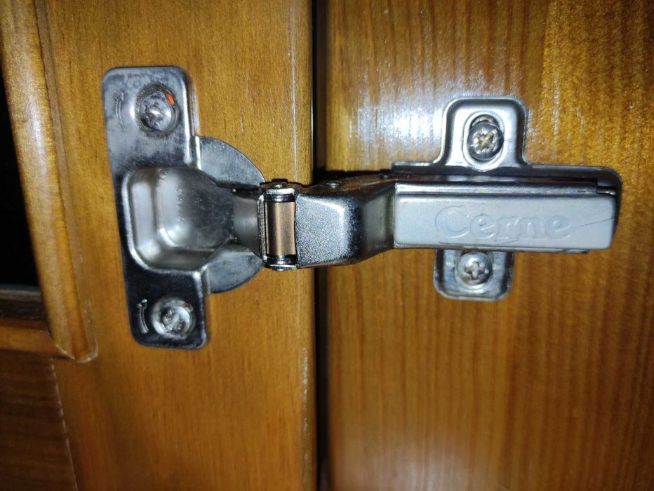 Móvel madeira maciça marca Cerne