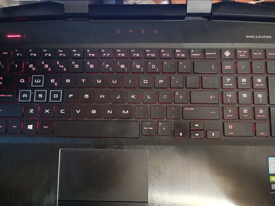 Portátil Omen 15-dc1112TX i5 9300h gtx 1650
