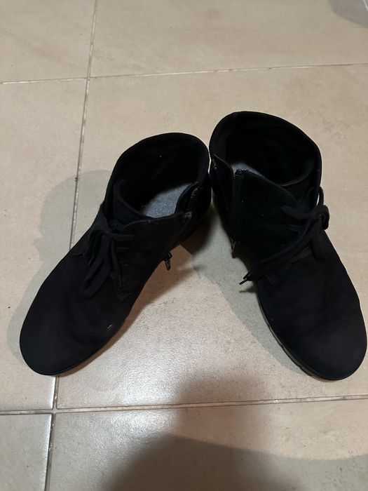 Ботинки замшеві 38 р