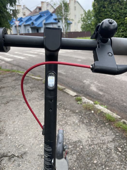 Продам електросамокат Xiaomi Scooter 4 pro