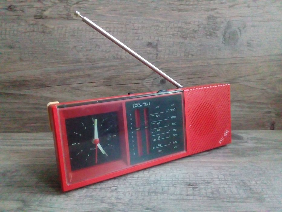 radiobudzik bruns rc 86, GDR, lata 80