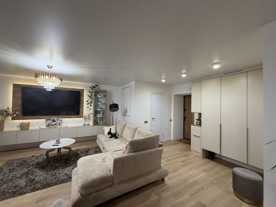 Продається 2-на квартира на Пирогова