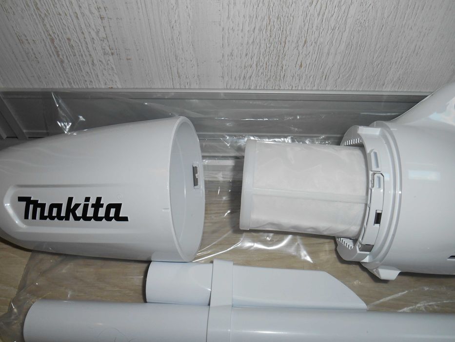 NOWY odkurzacz MAKITA 3 biegi, oswietlenie LED, bateria, ladowarka