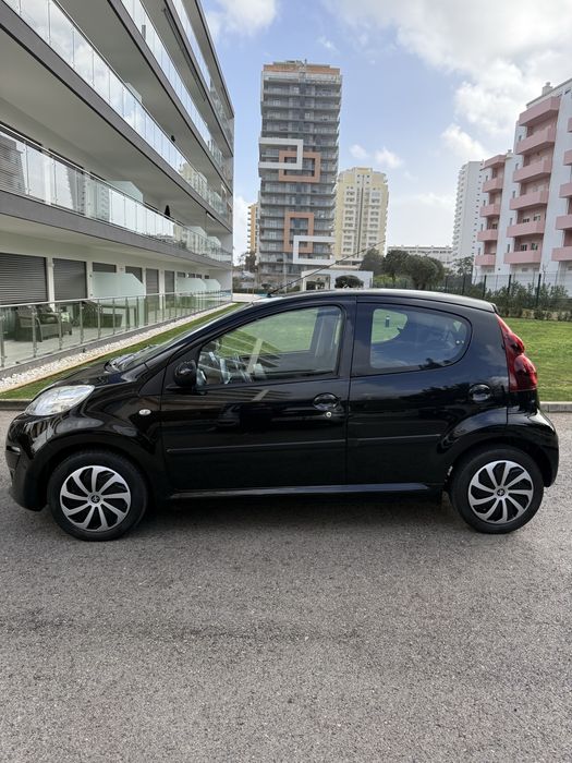 Peugeot 107 VVT-i • Multimedia • Motor Toyota • Muito Estimado • IPO/IUC 2027