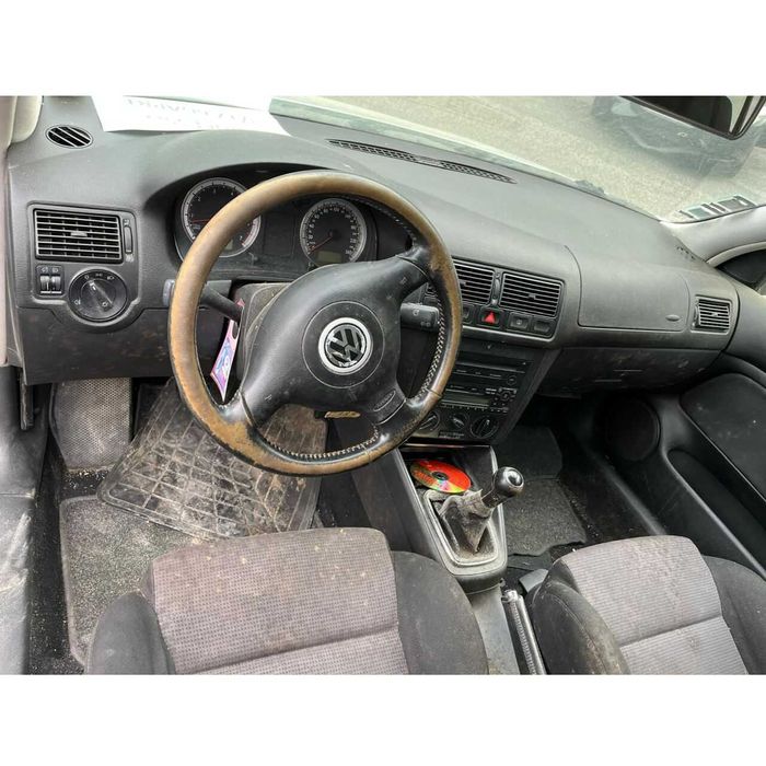 Volkswagen Golf IV 1.4 de 2003 - Peças Usadas