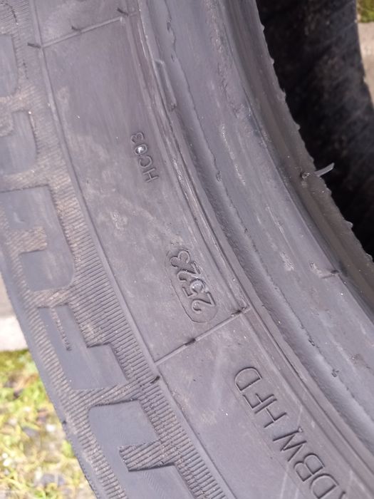 2x Opony Używane Zimowe 215/65R16C Sunfull